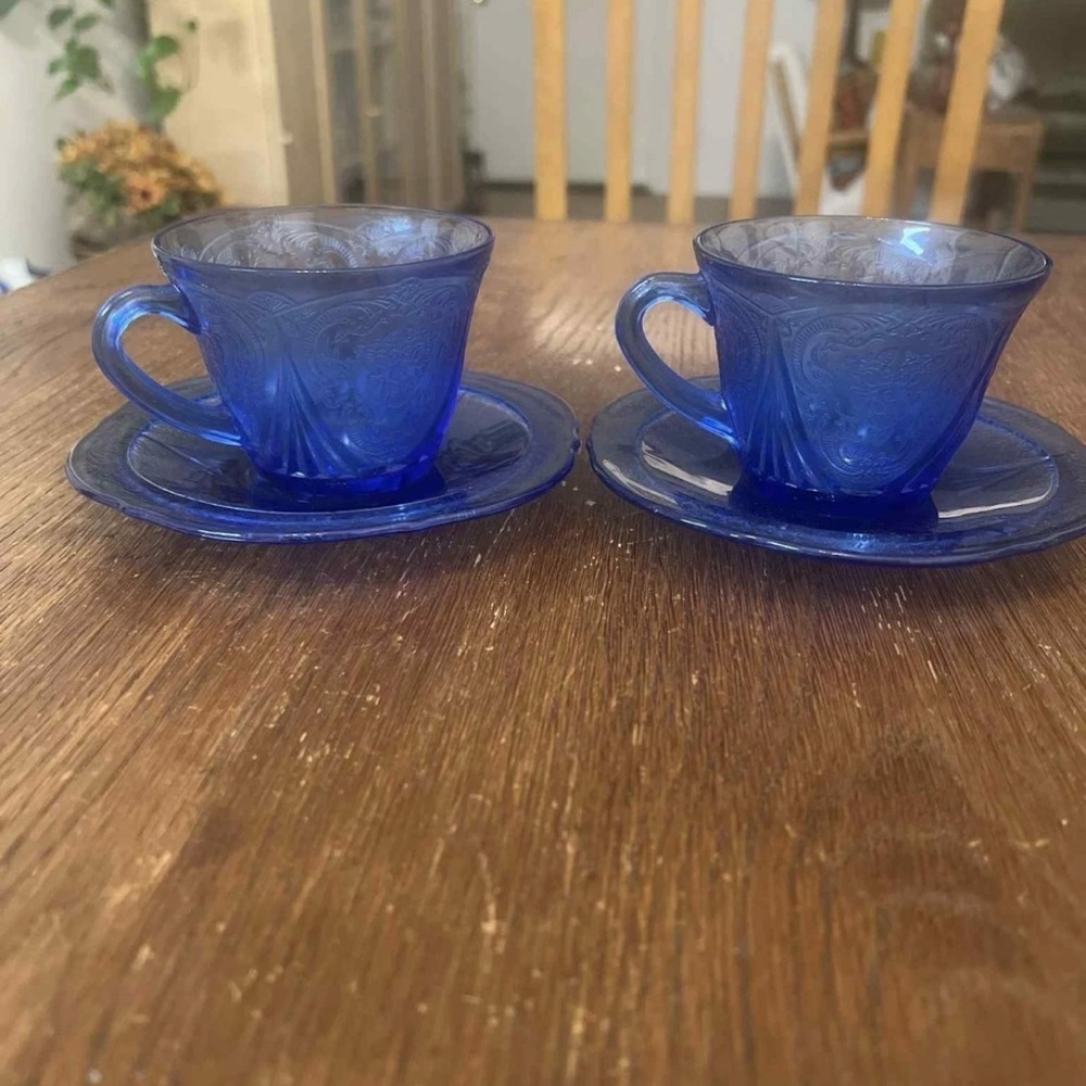 Hazel-Atlas Royal Lace Cobalt Blue Depression Glass Cup & Saucer Set (2 Sets)